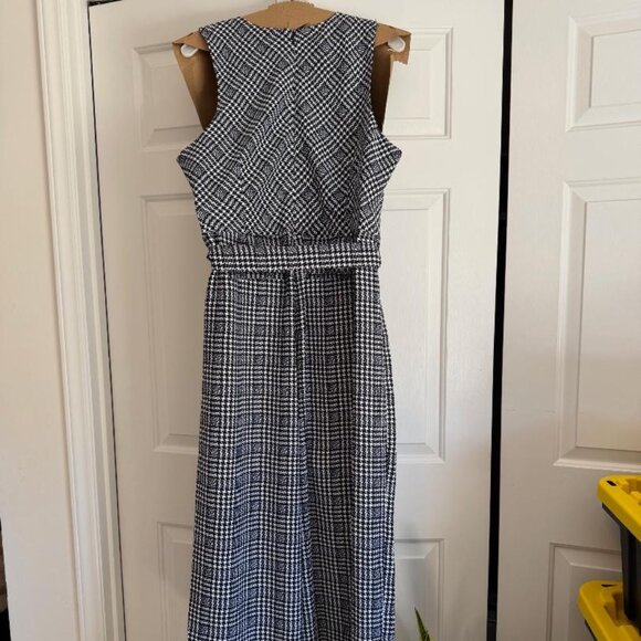 Belted V-Neck Jumpsuit - Picture 3 of 4